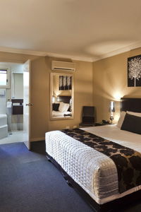 Ambassador On Ruthven - Toowoomba - Maitland Accommodation 1