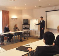 The Waverley International Hotel - Maitland Accommodation
