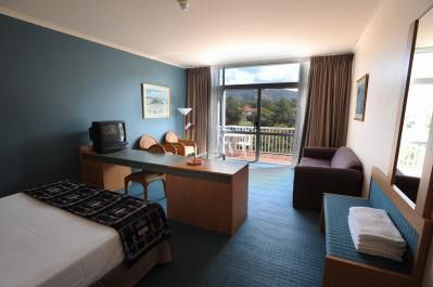 Absolute Beachfront Opal Cove Resort - Maitland Accommodation 2