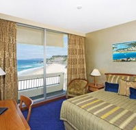 Quality Hotel Noahs on the Beach - Maitland Accommodation