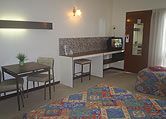 HIWAY 8 MOTOR INN - Maitland Accommodation 1