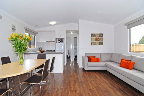 Ocean Grove Motor Inn - Maitland Accommodation 1