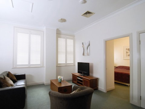 Rothbury On Ann Heritage Apartment Hotel - Maitland Accommodation 3