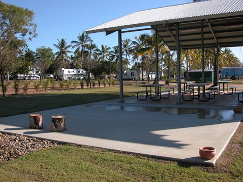 Bowen Village Caravan & Tourist Park - Maitland Accommodation 3