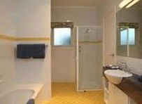 White Sails - Maitland Accommodation 3