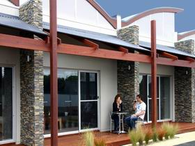 A Must @ Coonawarra - Maitland Accommodation 0