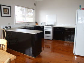 Nepean Bay Getaway - Maitland Accommodation 0