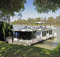 Moving Waters Self Contained Moored Houseboat - Maitland Accommodation