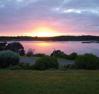 Lake View Apartments - Maitland Accommodation