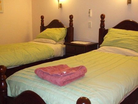 Quandong Apartments - Maitland Accommodation 3