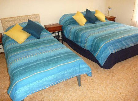 Oaklands Beach House - Maitland Accommodation 3