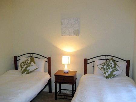 The Kookaburra - Maitland Accommodation 2