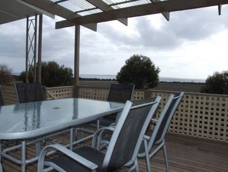 Nepean Bay Getaway - Maitland Accommodation 1