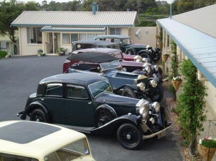 Lake View Apartments - Maitland Accommodation 3