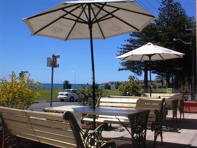 Anchorage At Victor Harbor Seafront Hotel - Maitland Accommodation 0