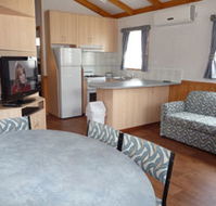 Victor Harbor Holiday and Cabin Park - Maitland Accommodation