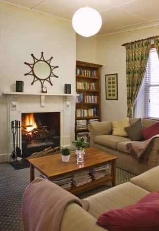 Stirling House - Maitland Accommodation 7