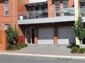 Adelaide's Norwood Apartment - Maitland Accommodation 3