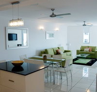 Vision Cairns Esplanade - Maitland Accommodation