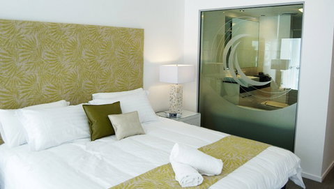 Vision Cairns Esplanade - Maitland Accommodation 1