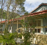 Crays Accommodation - The Esplanade - Maitland Accommodation