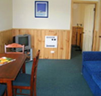 Driftwood Strahan Villas - Maitland Accommodation