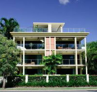 Cairns Beachfront Apartment - Maitland Accommodation