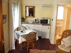 Elm Wood Classic Bed And Breakfast - Maitland Accommodation 3