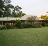 Elouera - Maitland Accommodation