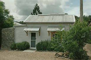 Mavis's Kitchen and Cabins - Maitland Accommodation