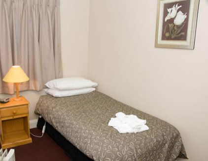 Alpine Hotel - Maitland Accommodation 4