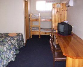Cooma Country Club Motor Inn - Maitland Accommodation 2
