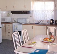 Azalea Cottage - Maitland Accommodation