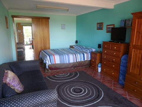 Ocean Dreaming Holiday Accommodation - Maitland Accommodation 4
