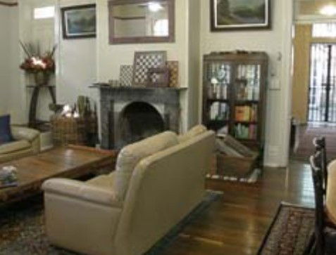Araluen Old Courthouse Bed And Breakfast - Maitland Accommodation 4