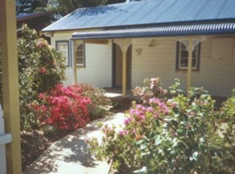 AppleBlossom Cottage - Maitland Accommodation 0