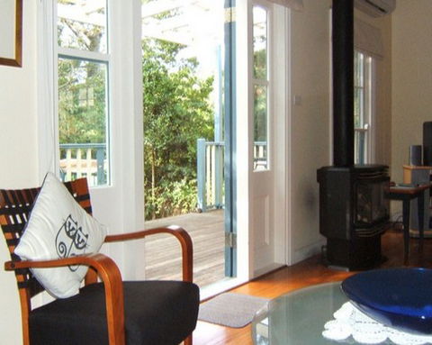 AppleBlossom Cottage - Maitland Accommodation 2