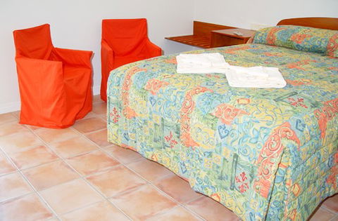 R & R @ Woodgate Beach - Maitland Accommodation 2