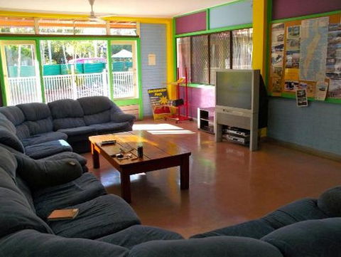 Fraser Roving Backpacker Resort - Maitland Accommodation 1