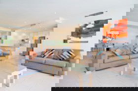 Akama Resort - Maitland Accommodation 1