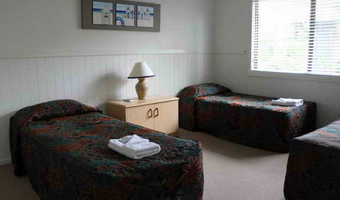 Sanctuary Lakes Fauna Retreat - Maitland Accommodation 2