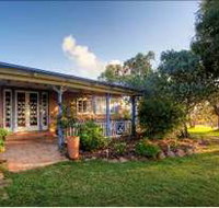 James Farmhouse and Rose Cottage - Maitland Accommodation