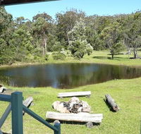 Possums Hollow and Hooters Hut - Maitland Accommodation