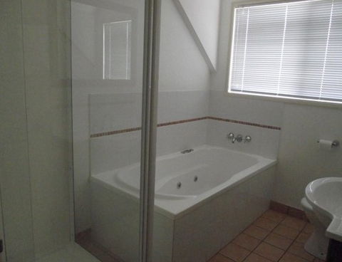 Aliana - Holiday Home - Maitland Accommodation 6