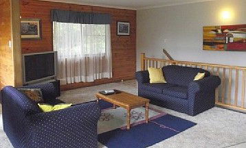 Mountain Manor - Holiday Home - Maitland Accommodation 3