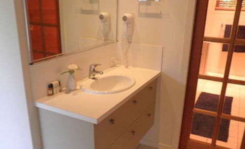 Ravensbourne Escape Silverwood Lodge - Maitland Accommodation 0