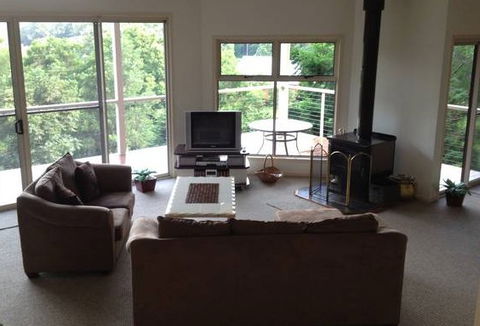 Ravensbourne Escape Kookaburra Kottage - Maitland Accommodation 3