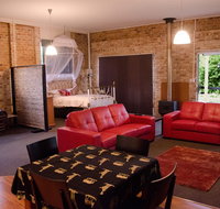 Mirambeena Retreat - Maitland Accommodation