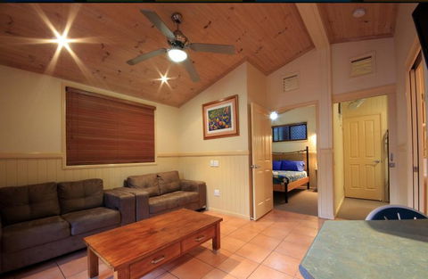 Ashmore Palms Holiday Village - Maitland Accommodation 5