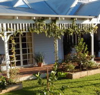 Lanterns Retreat - Maitland Accommodation